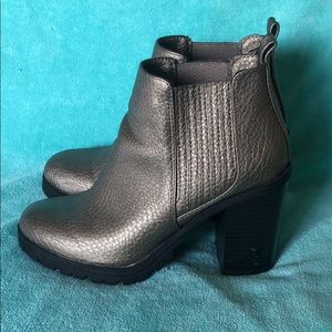 Sam & Libby chunky combat ankle boots “Deanna”